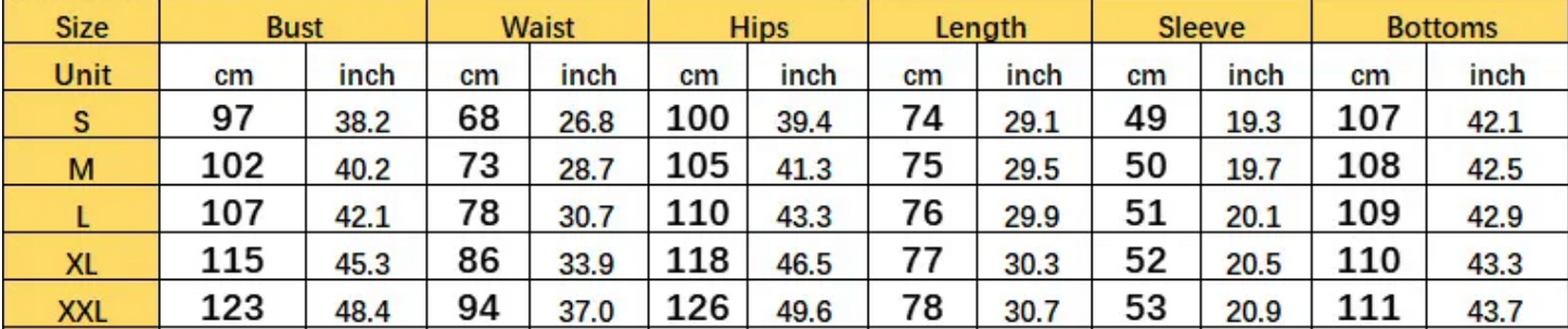 Ensemble pantalon Ă fentes courtes